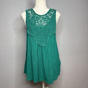 Maurices Women's Teal Green Sheer Beaded Tank Top Crochet Sequin Lace M Keyhole